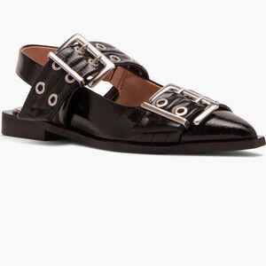 Steve Madden Flat with Buckle Detail